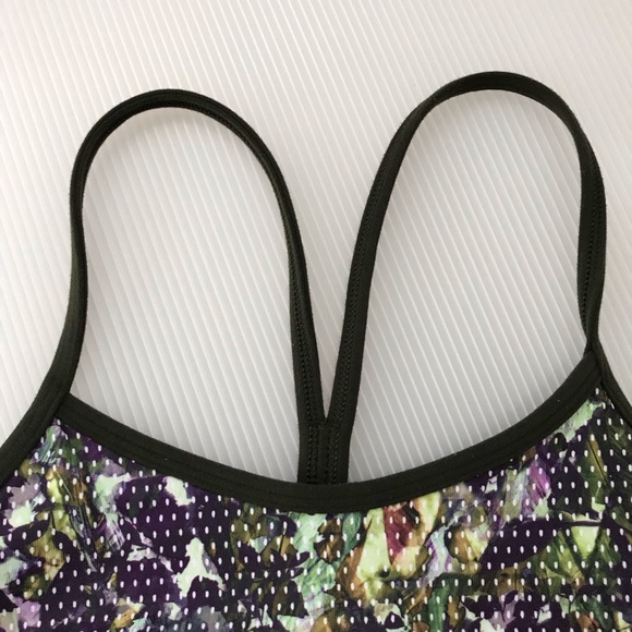 Lululemon sport bra power women Sz 2 - Picture 3 of 8